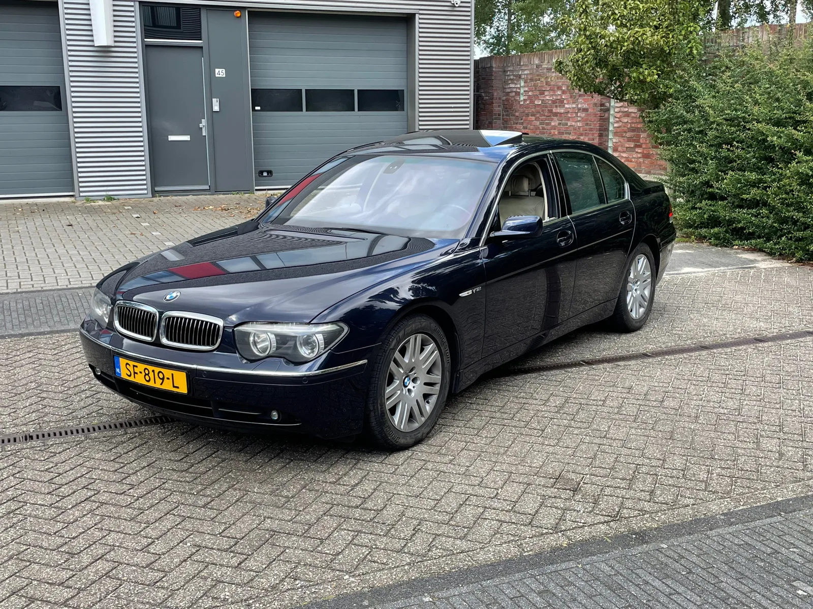 BMW 7-Serie (2003) — foto 1