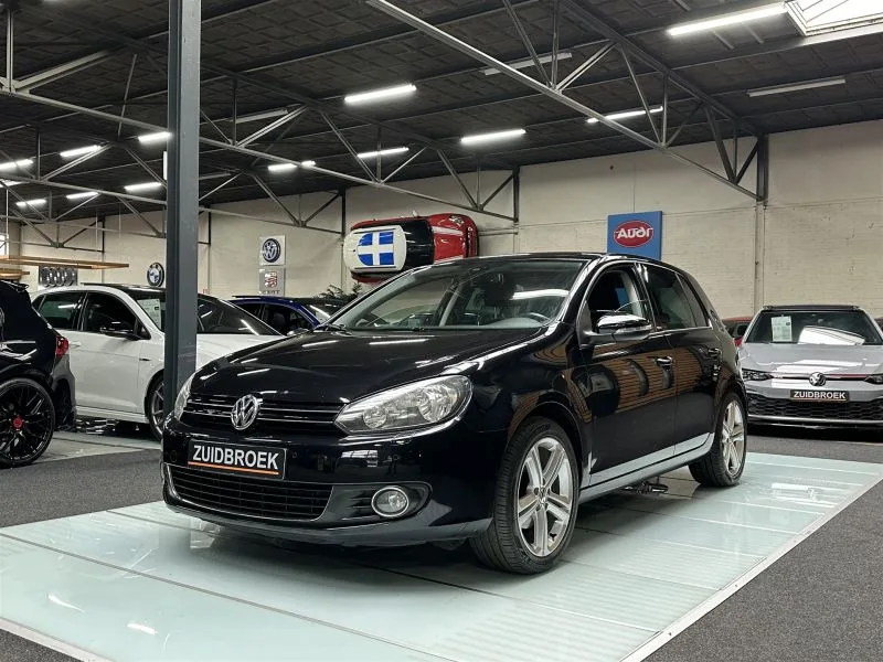 Volkswagen Golf (2011) — foto 1
