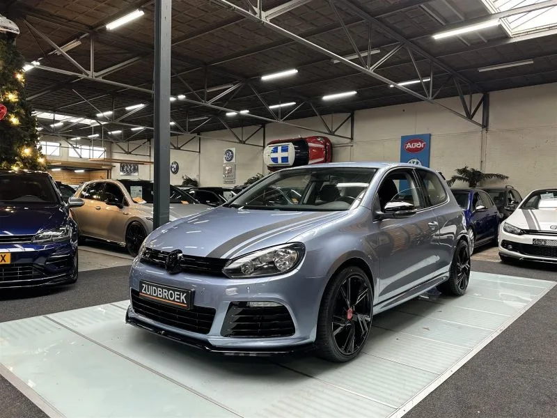 Volkswagen Golf (2009) — foto 1