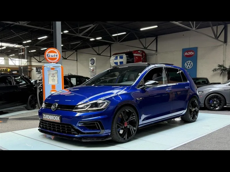 Volkswagen Golf (2017) — foto 1