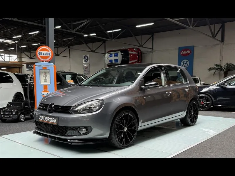 Volkswagen Golf (2010) — foto 1