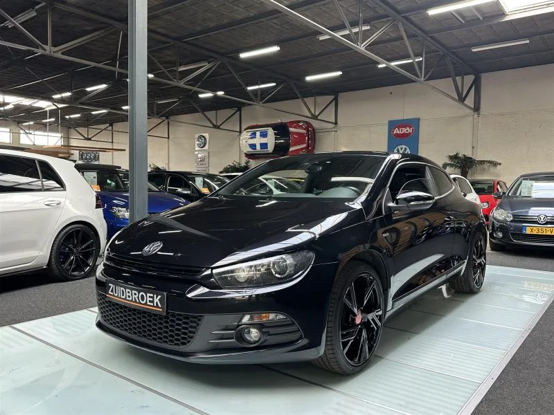 Volkswagen Scirocco (2012) — foto 1