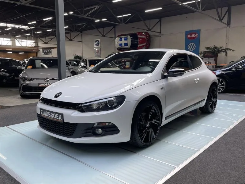 Volkswagen Scirocco (2012) — foto 1