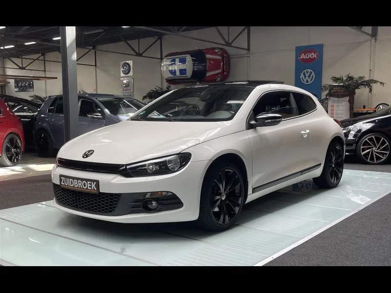 Volkswagen Scirocco (2011) — foto 1