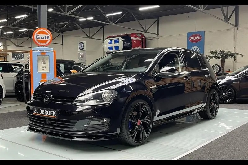 Volkswagen Golf (2012)