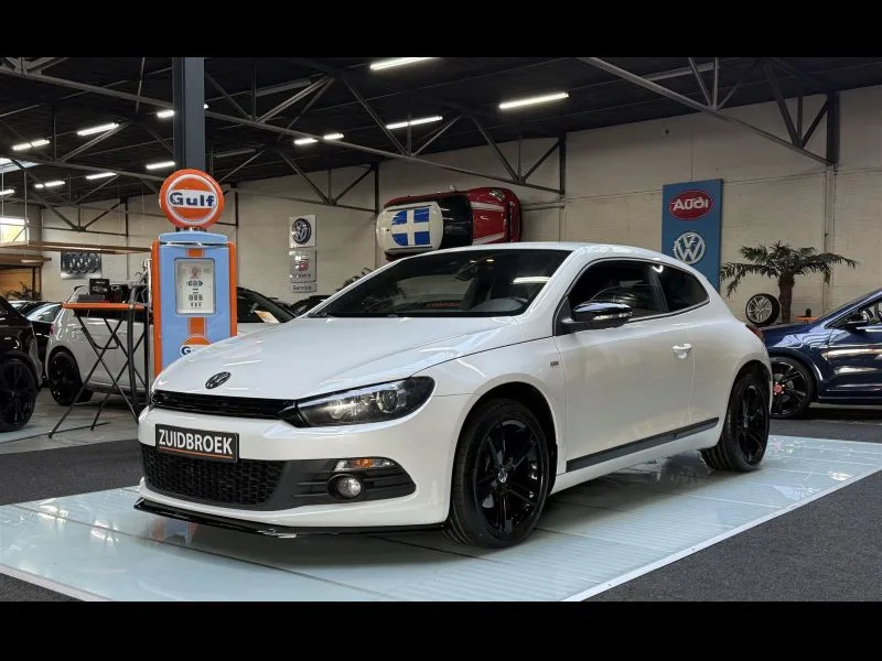 Volkswagen Scirocco (2012) — foto 1