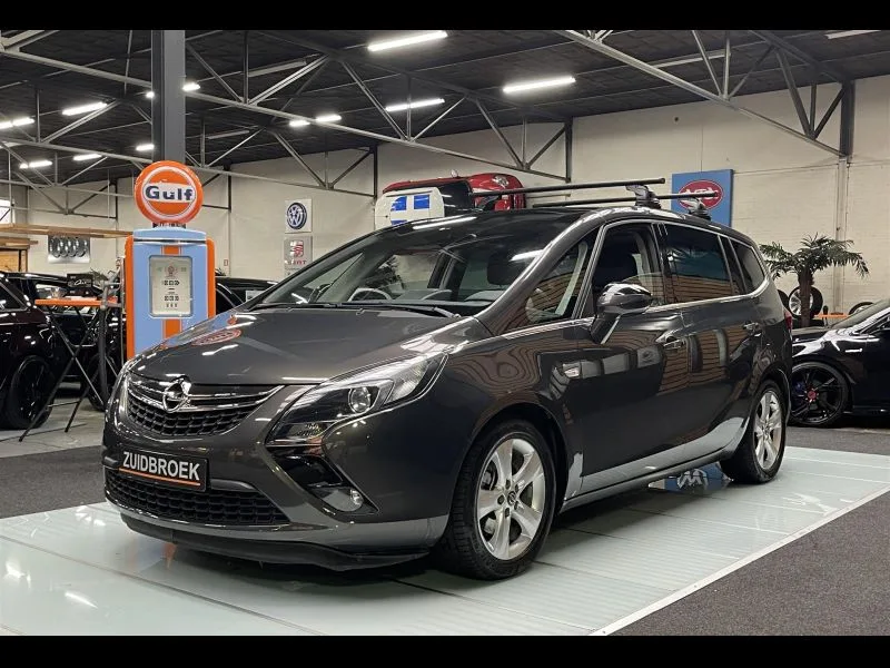 Opel Zafira (2013) — foto 1