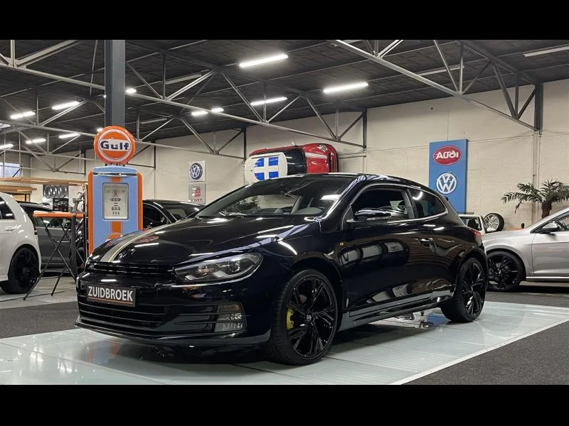 Volkswagen Scirocco (2015) — foto 1