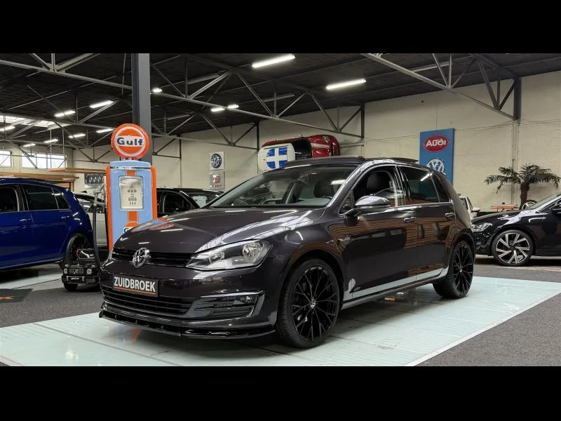 Volkswagen Golf (2015) — foto 1