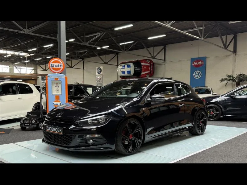 Volkswagen Scirocco (2010) — foto 1