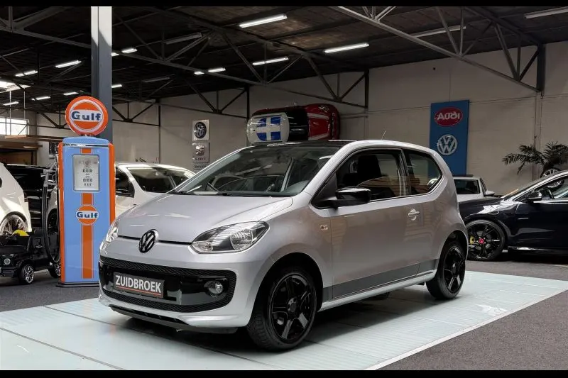 Volkswagen Up! (2014)