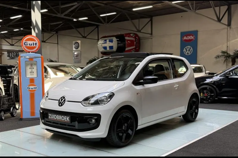 Volkswagen Up! (2012)