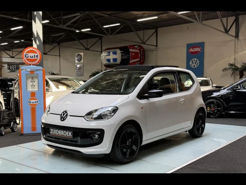 Volkswagen Up! (2012) — foto 1