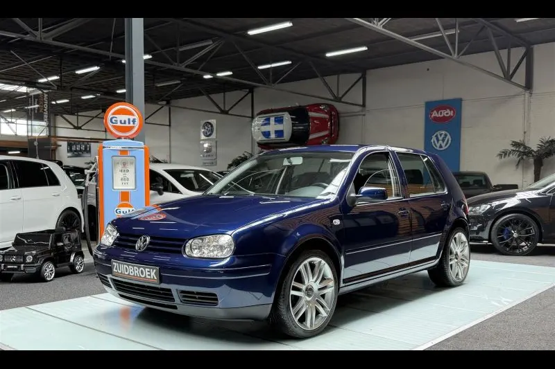 Volkswagen Golf (2003)
