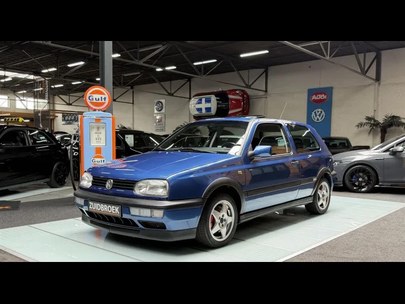 Volkswagen Golf (1995) — foto 1