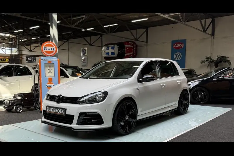 Volkswagen Golf (2010)