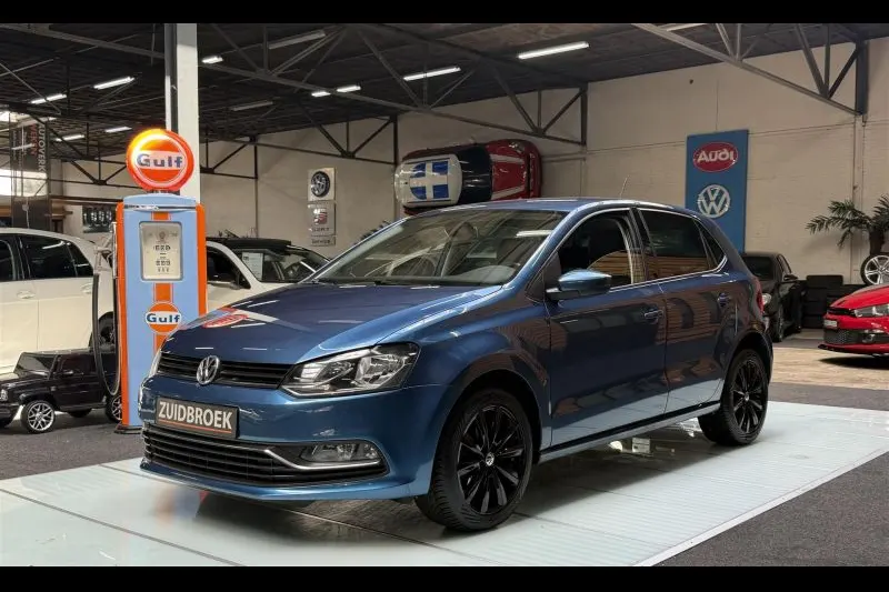 Volkswagen Polo (2015)
