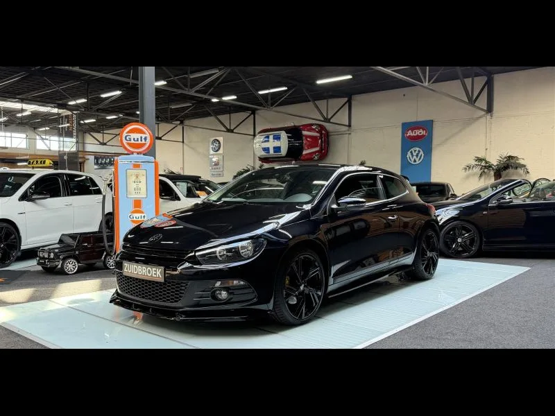 Volkswagen Scirocco (2009) — foto 1