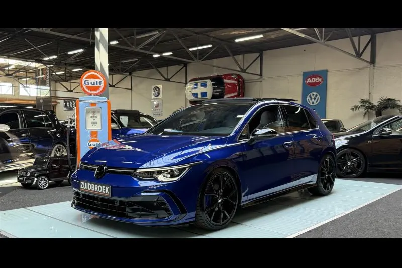 Volkswagen Golf (2023)