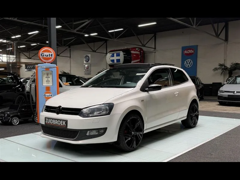 Volkswagen Polo (2013) — foto 1