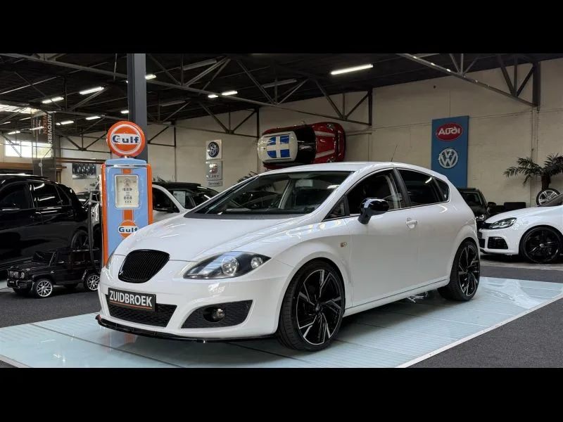 SEAT Leon (2010) — foto 1