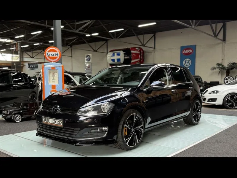 Volkswagen Golf (2015) — foto 1