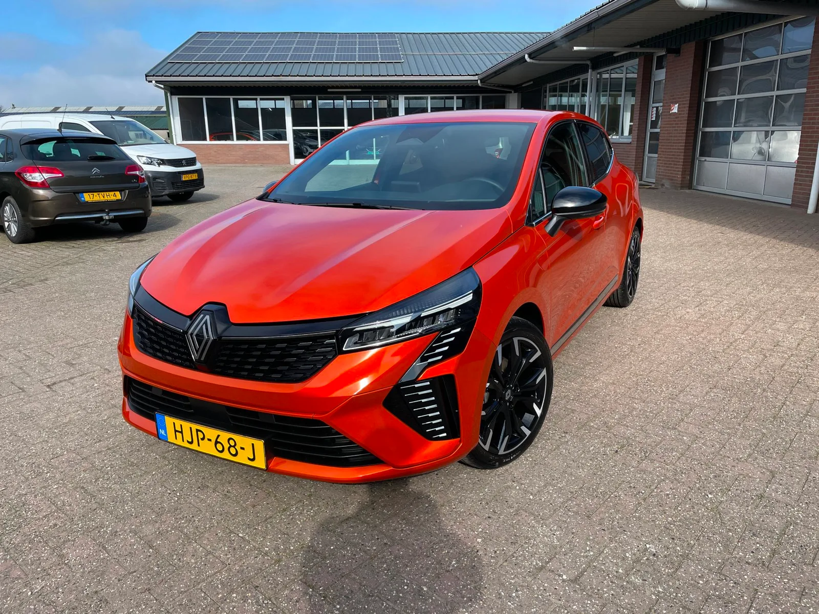 Renault Clio (2025) — foto 1