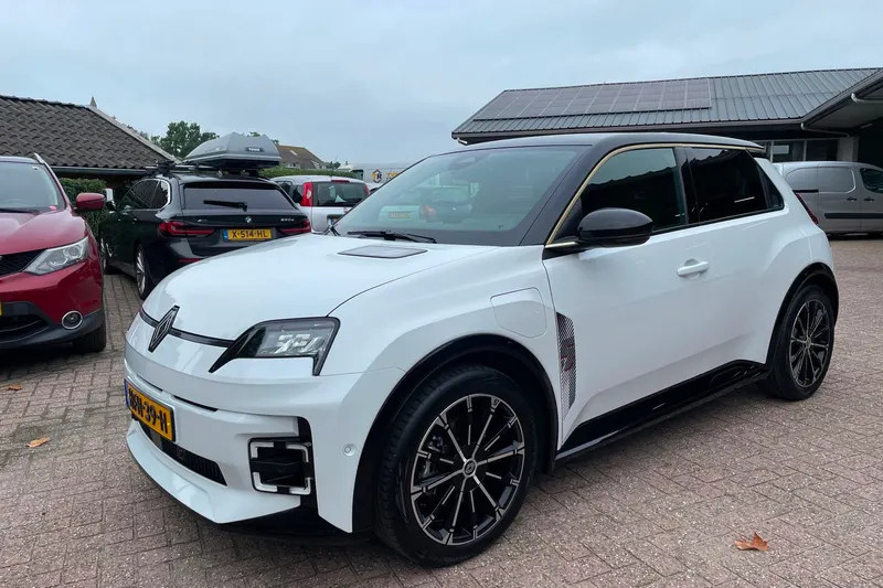 Renault 5 (2025)