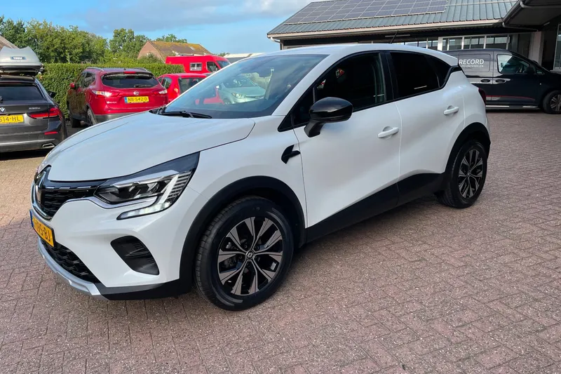 Renault Captur (2023)