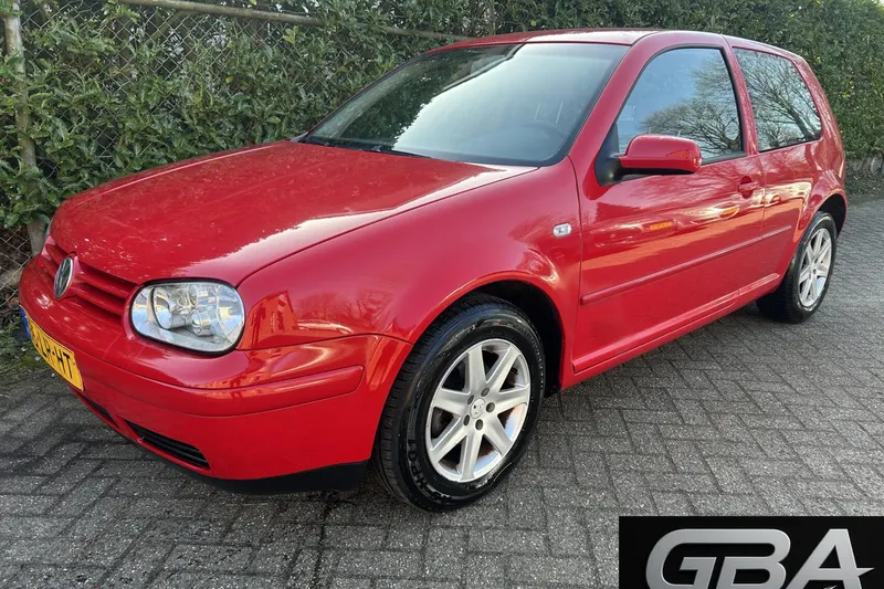 Volkswagen Golf (2003)