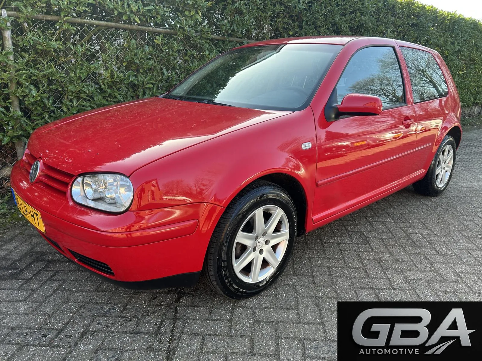 Volkswagen Golf (2003) — foto 1