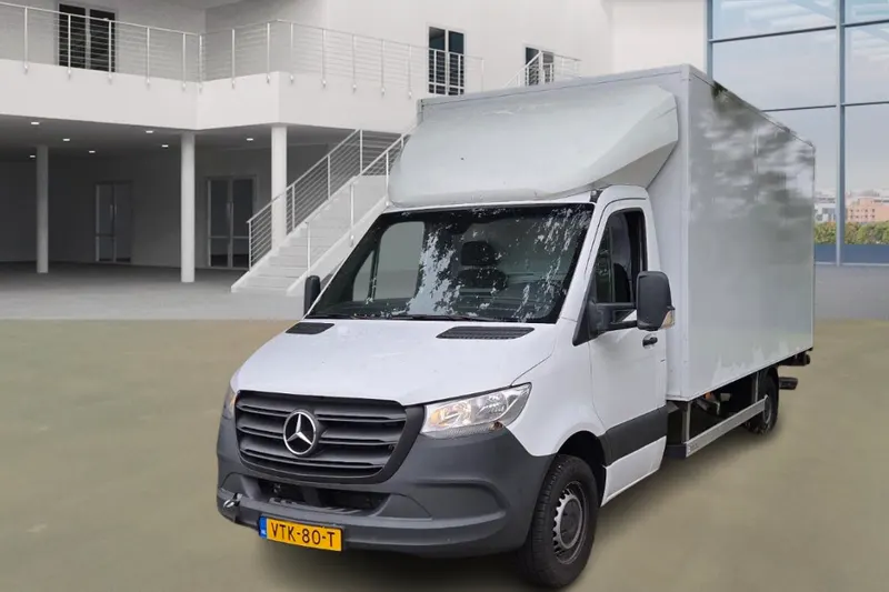 Mercedes-Benz Sprinter (2023)