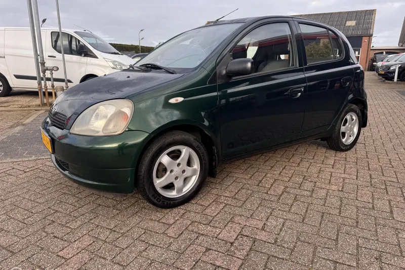 Toyota Yaris (2000)