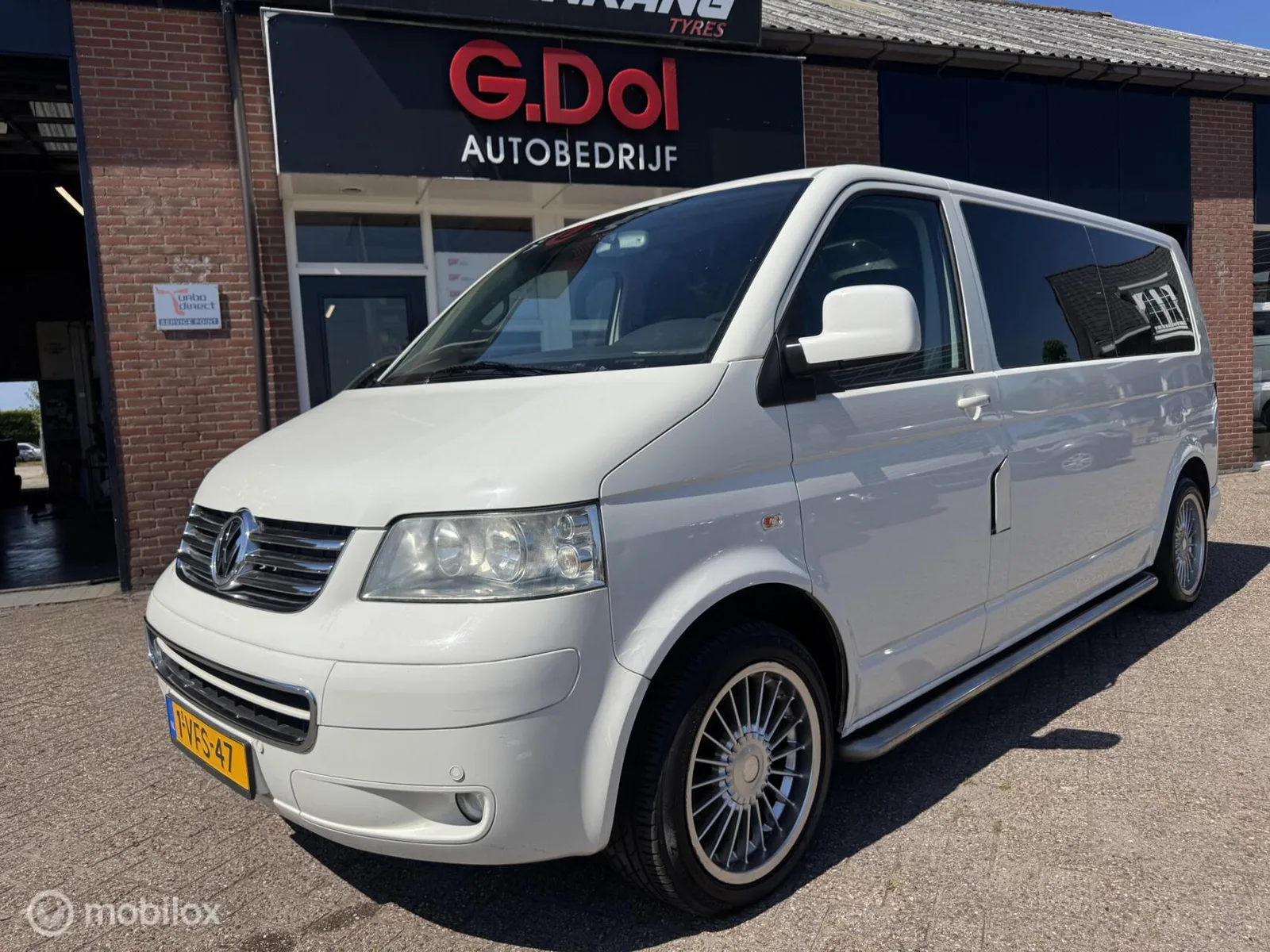 Volkswagen Transporter (2009) — foto 1