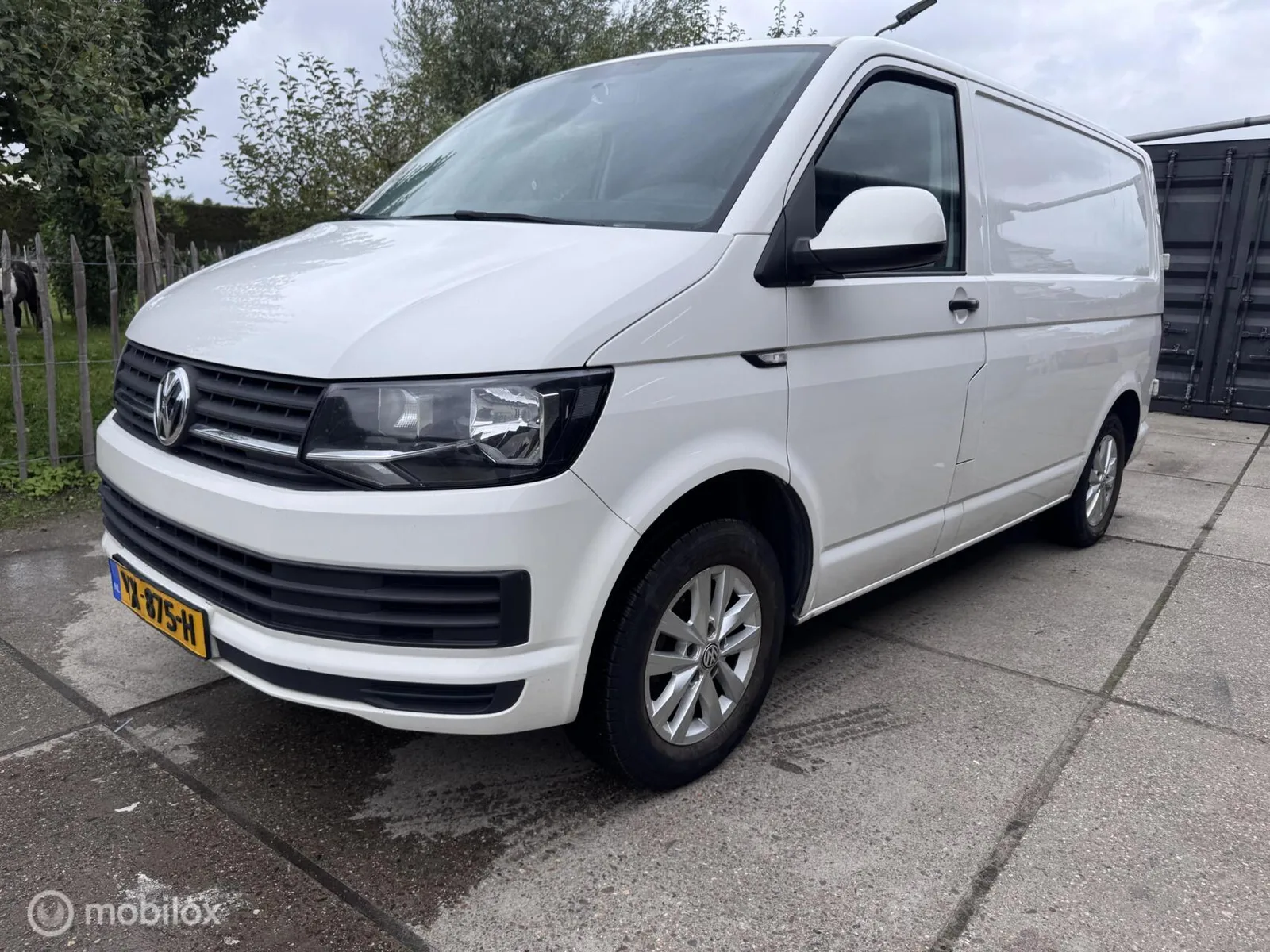 Volkswagen Transporter (2016) — foto 1