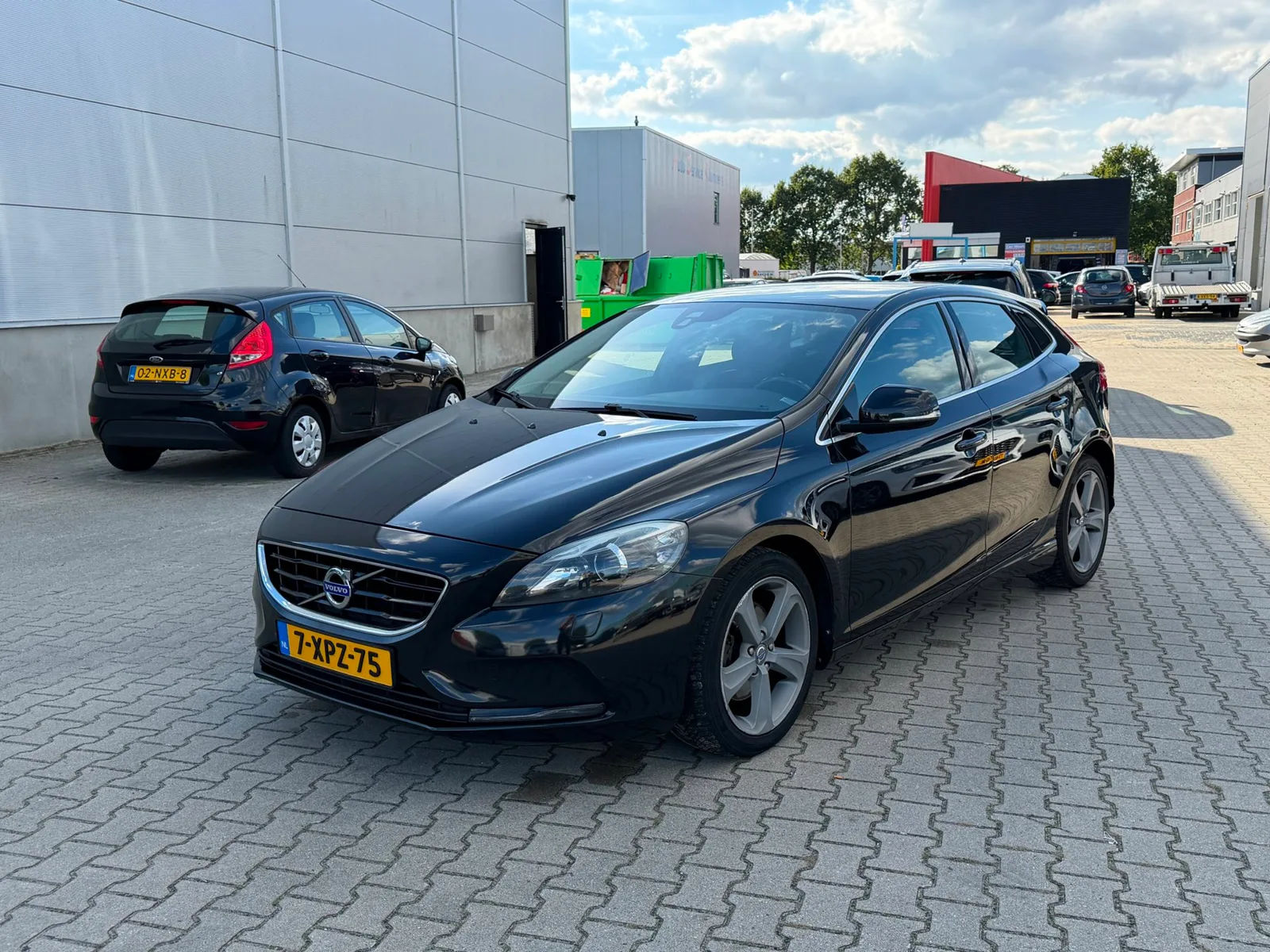 Volvo V40 (2014) — foto 1