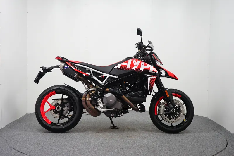 Ducati Supermotard HYPERMOTARD 950 RVE (2022)