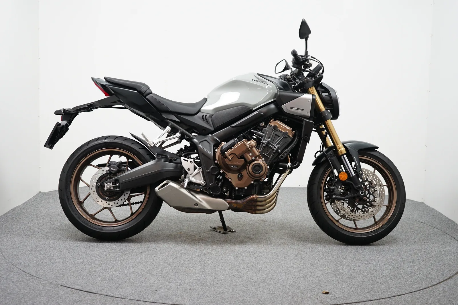 Honda CB650R (2025) — foto 1