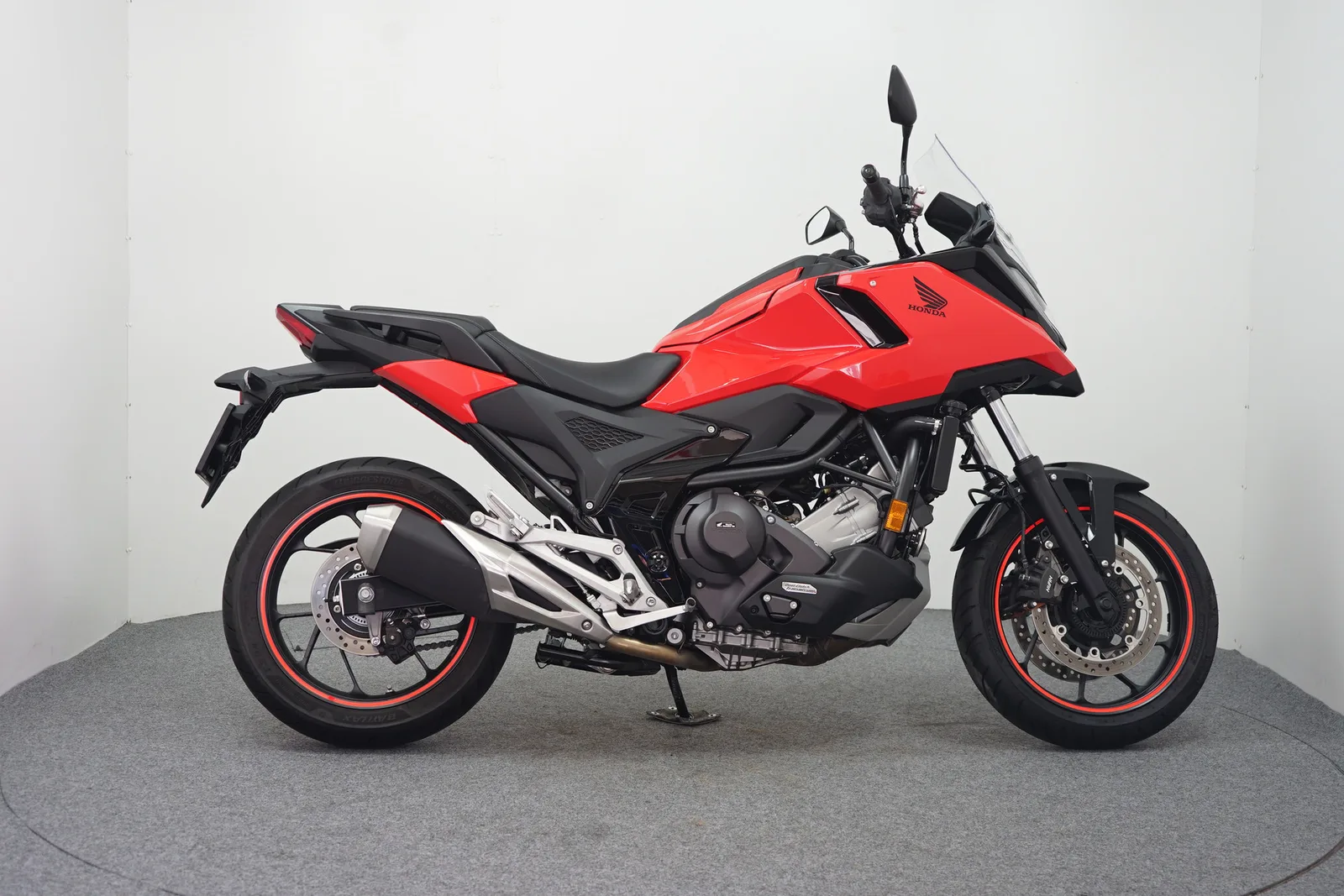 Honda NC750X (2025) — foto 1