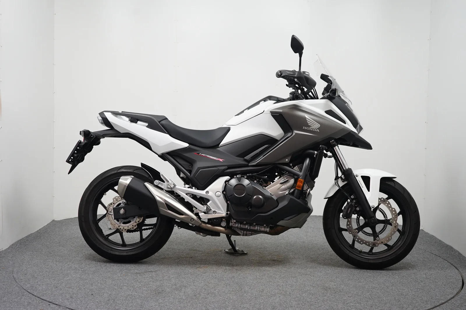 Honda NC 750 XA (2020) — foto 1