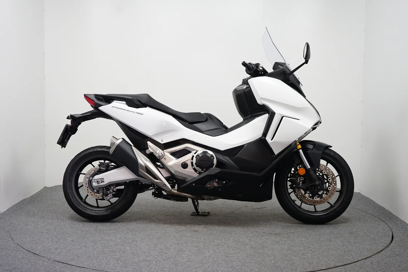 Honda NSS 750 FORZA (2023) — foto 1