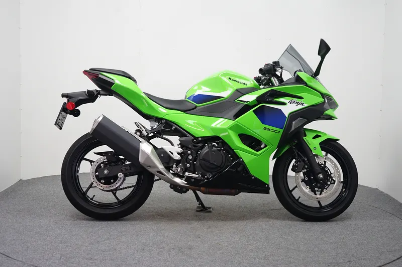 Kawasaki Ninja 500 SE (2026)