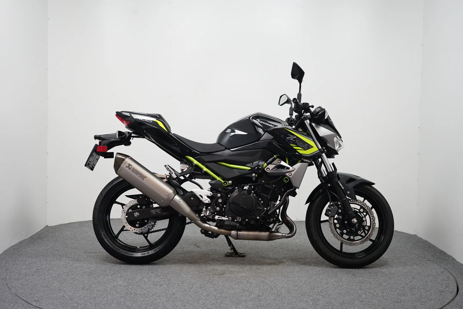 Kawasaki Z400 (2021) — foto 1