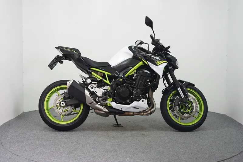Kawasaki Z900 (2021)