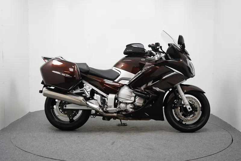 Moto Guzzi V85 TT (2023)
