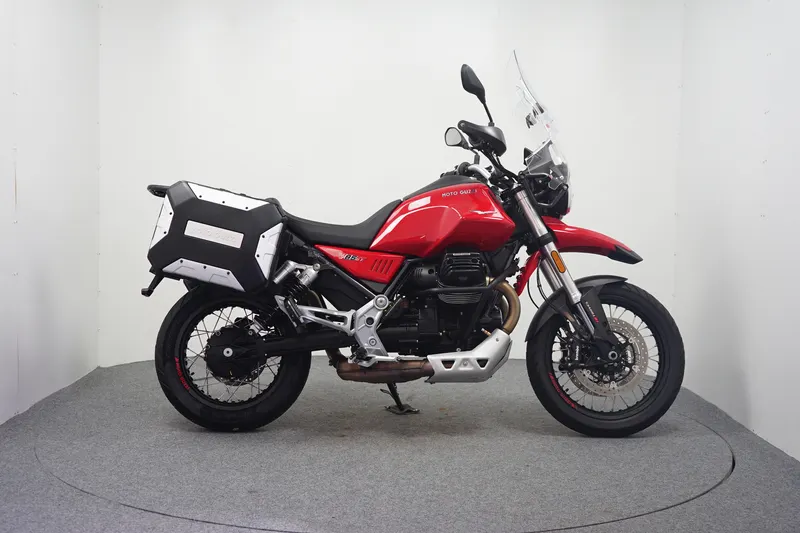 Moto Guzzi V85 TT (2019)