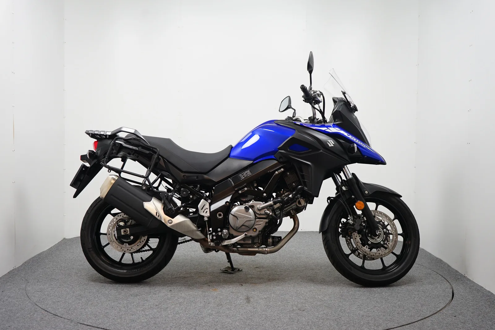 Suzuki DL 650 V Strom (2023) — foto 1