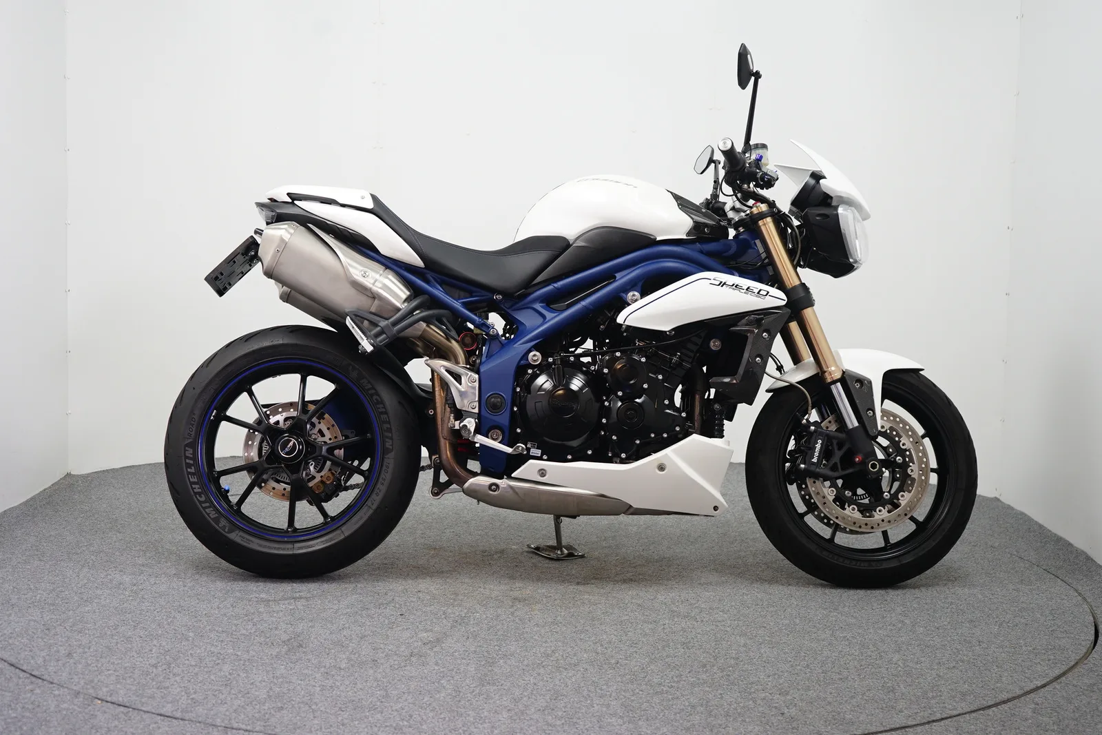Triumph SPEED TRIPLE 1050 (2014) — foto 1