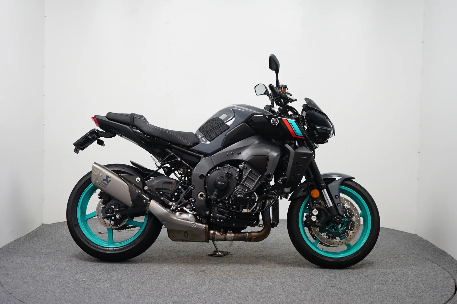 Triumph Street Triple 675 (2014) — foto 1