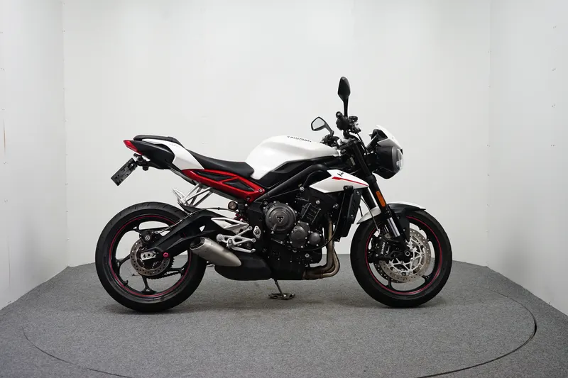 Triumph Street Triple 765 R (2017)